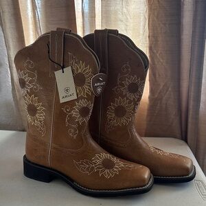 Ariat Tan Boots with Floral Embroidery